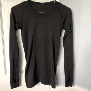 Lulu Lemon Swiftly Tech Long Sleeve